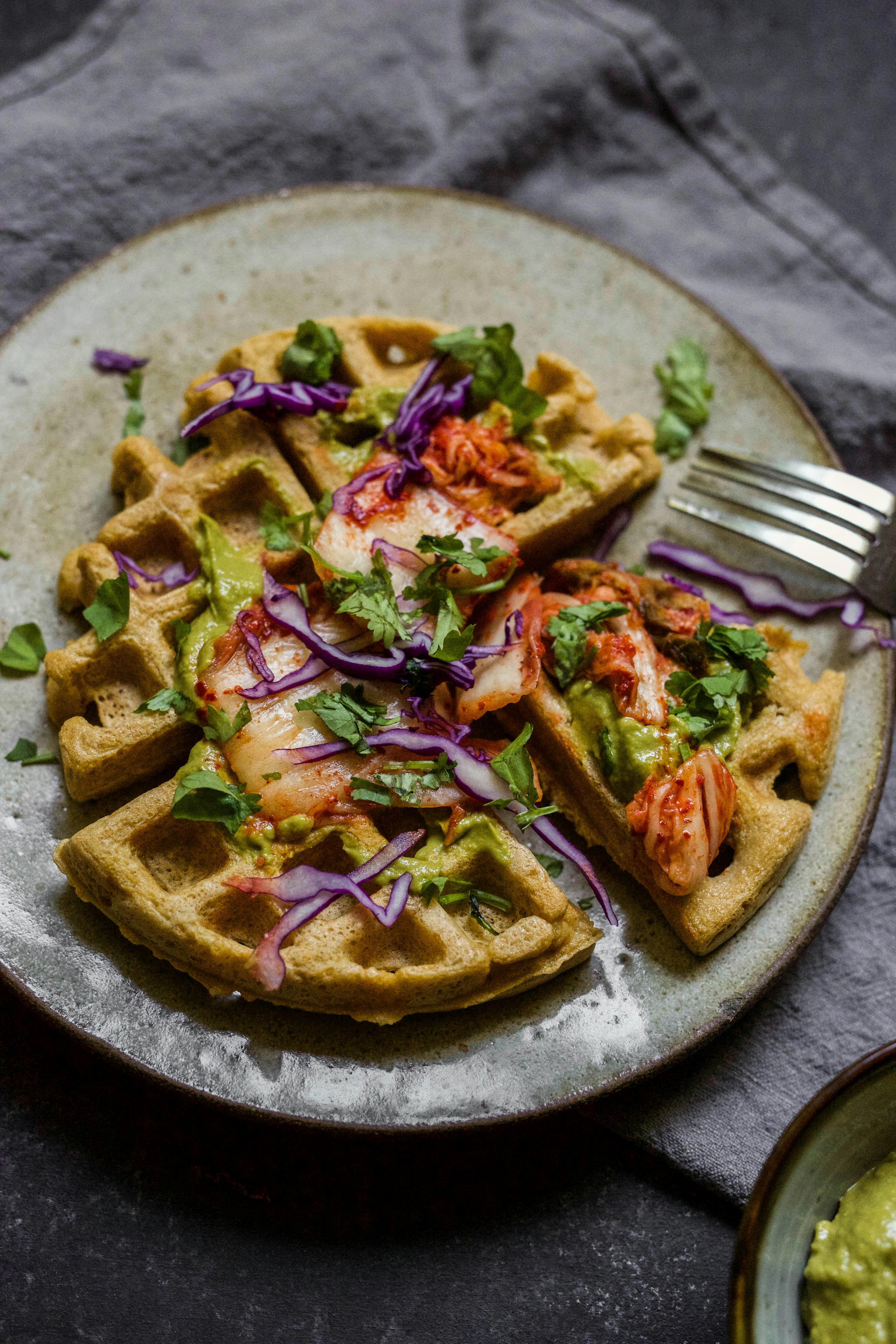 Eine gesunde Waffel mit Gemüse
