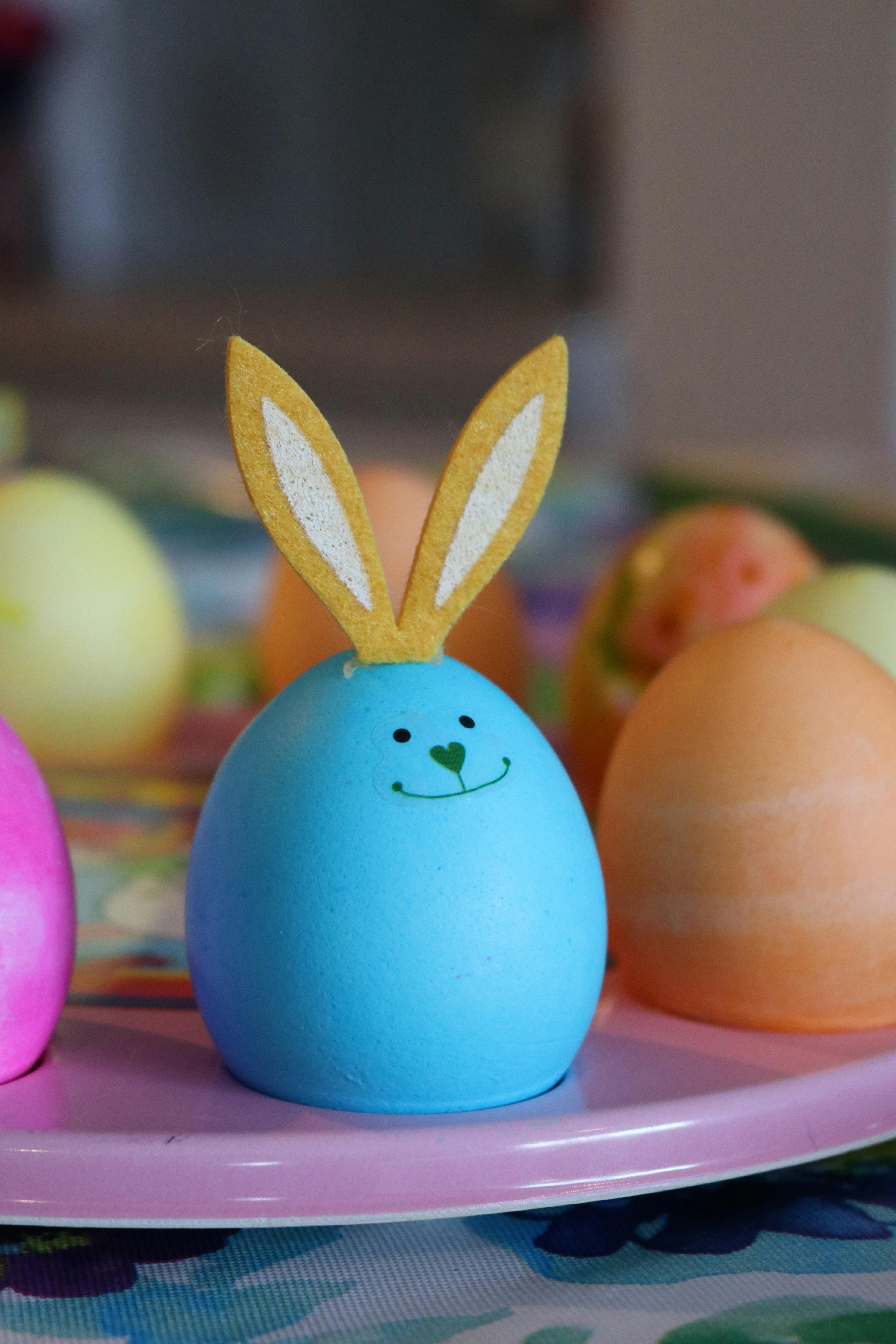 Ein Osterei als Osterhase